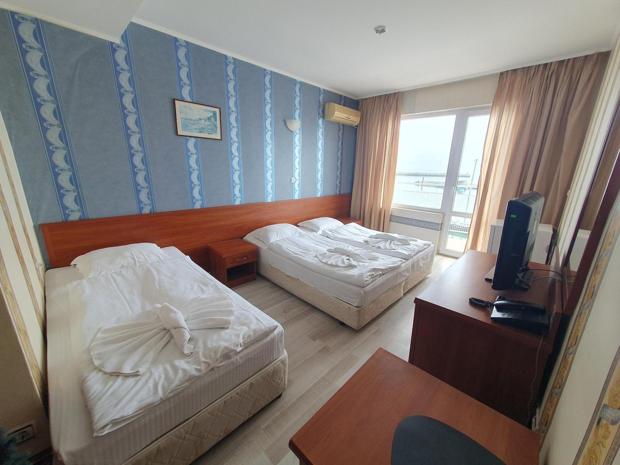 Lotos Hotel Balchik Eksteriør billede