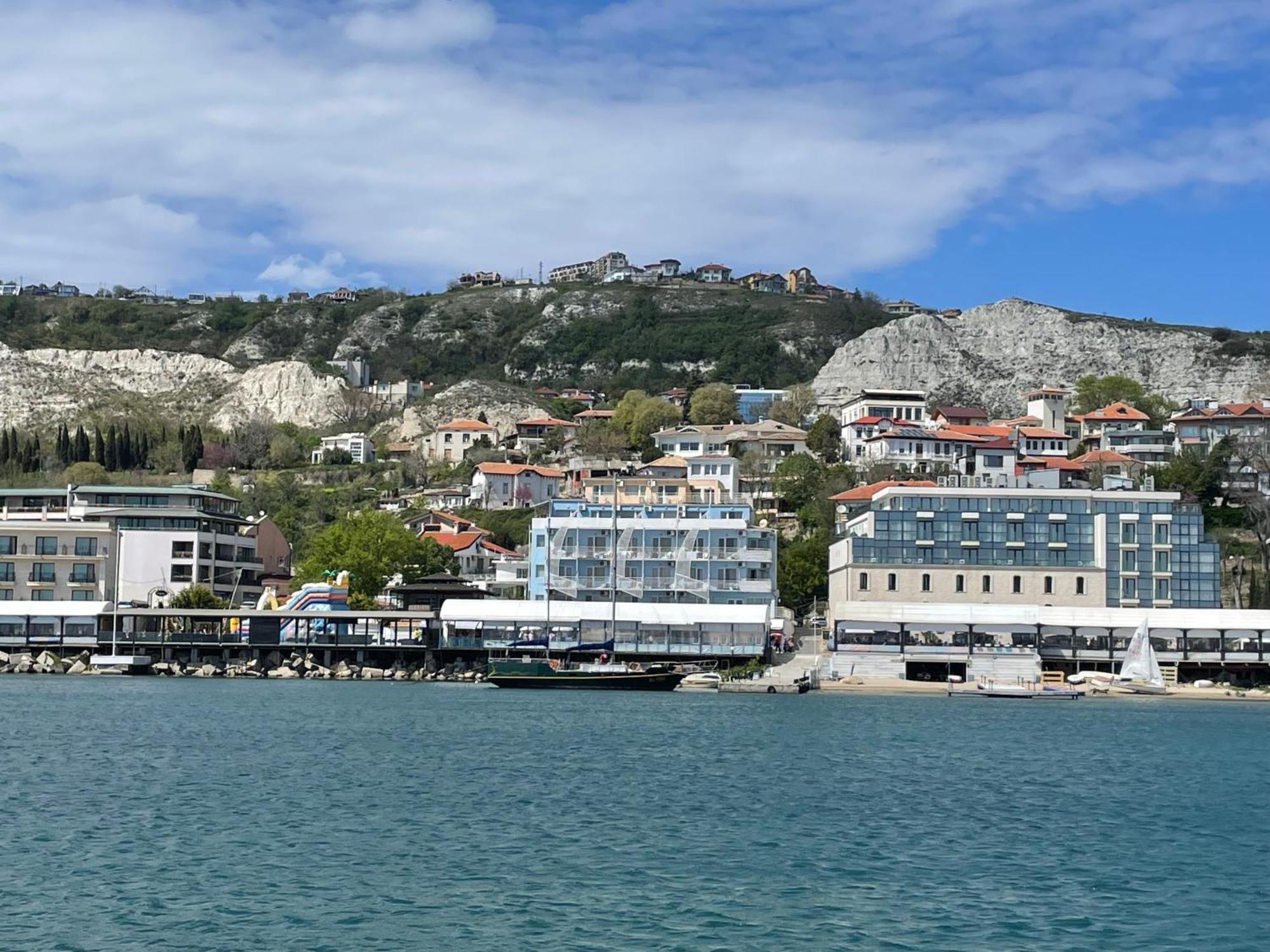 Lotos Hotel Balchik Eksteriør billede