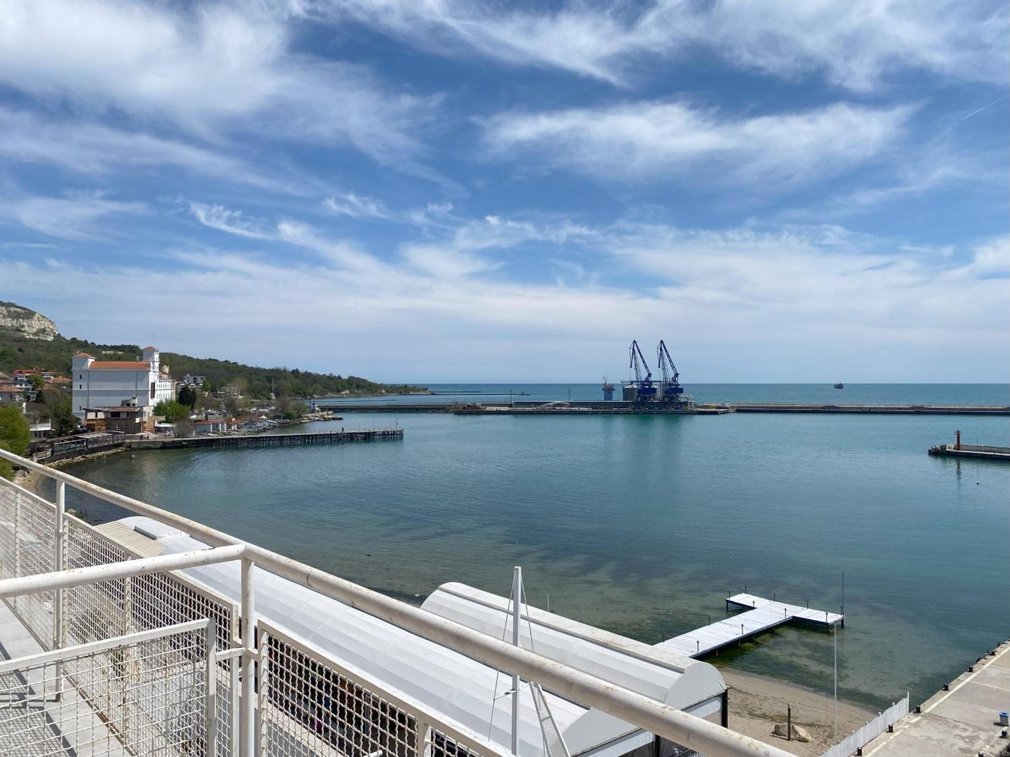 Lotos Hotel Balchik Eksteriør billede