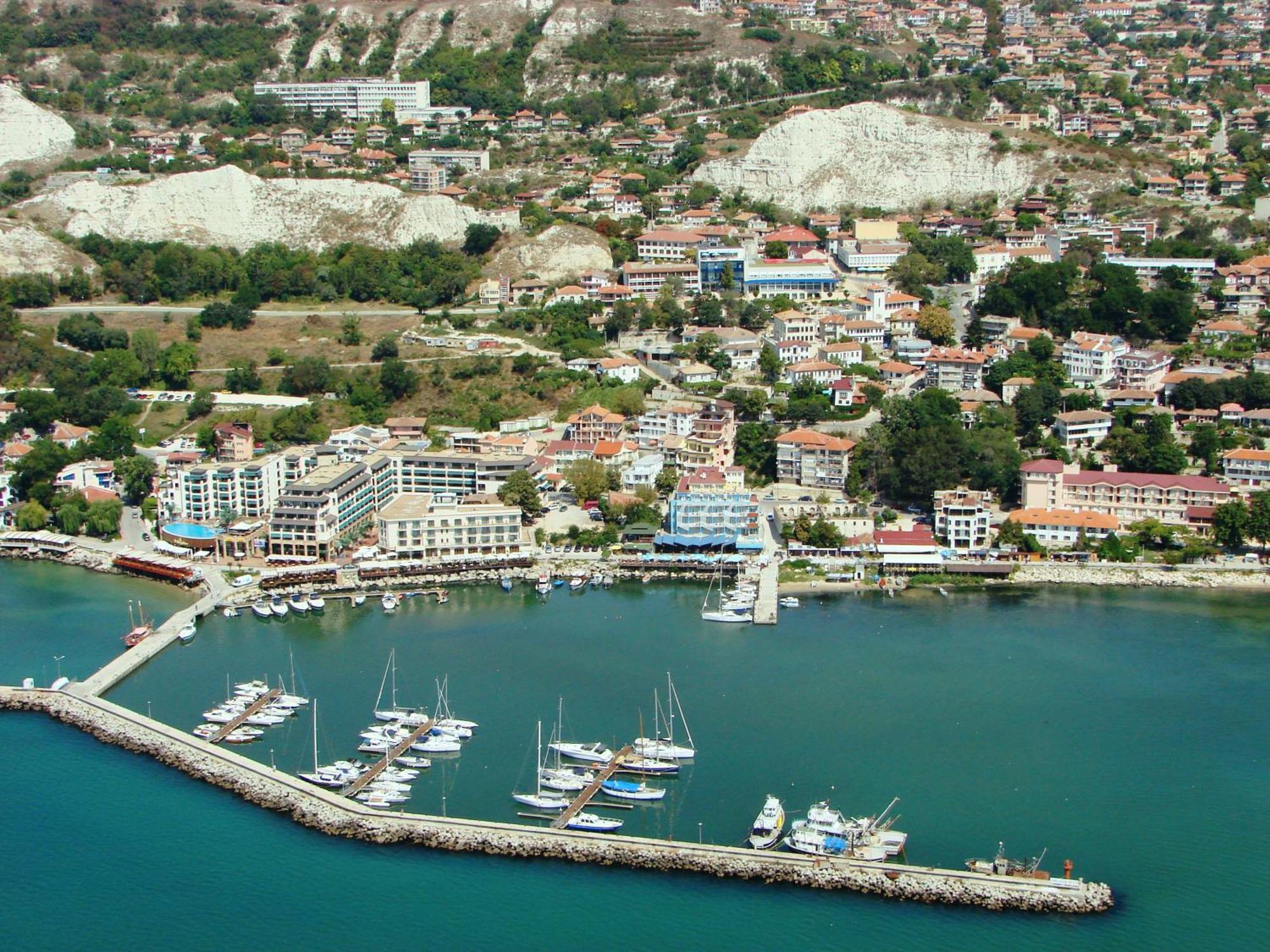 Lotos Hotel Balchik Eksteriør billede
