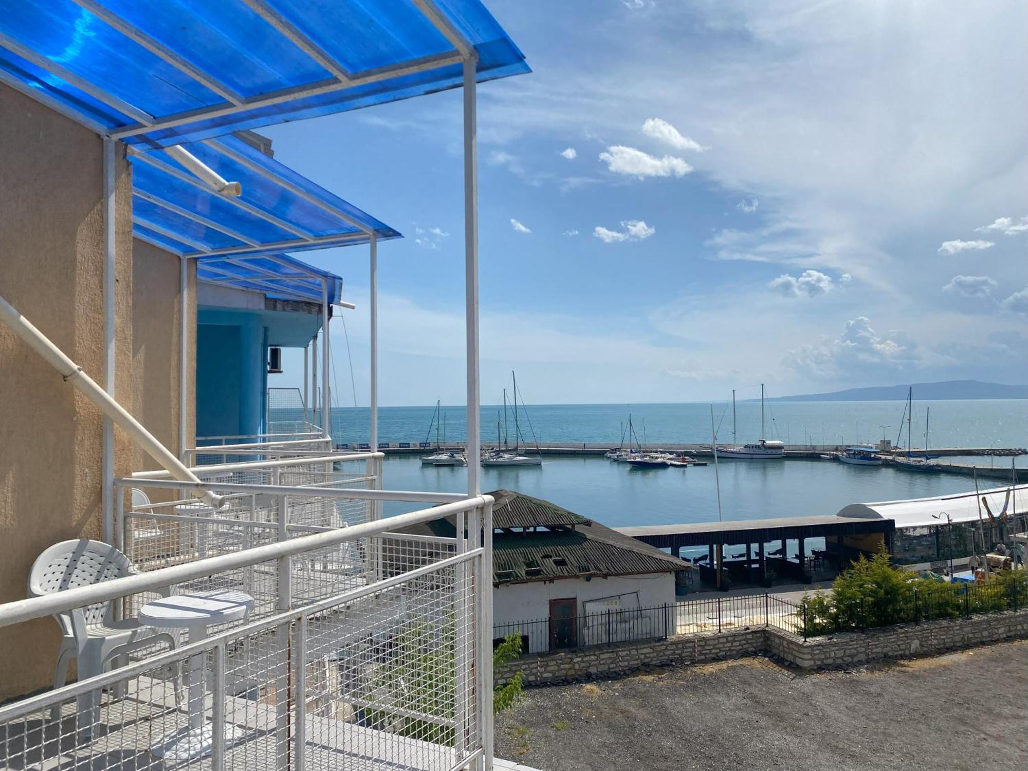 Lotos Hotel Balchik Eksteriør billede