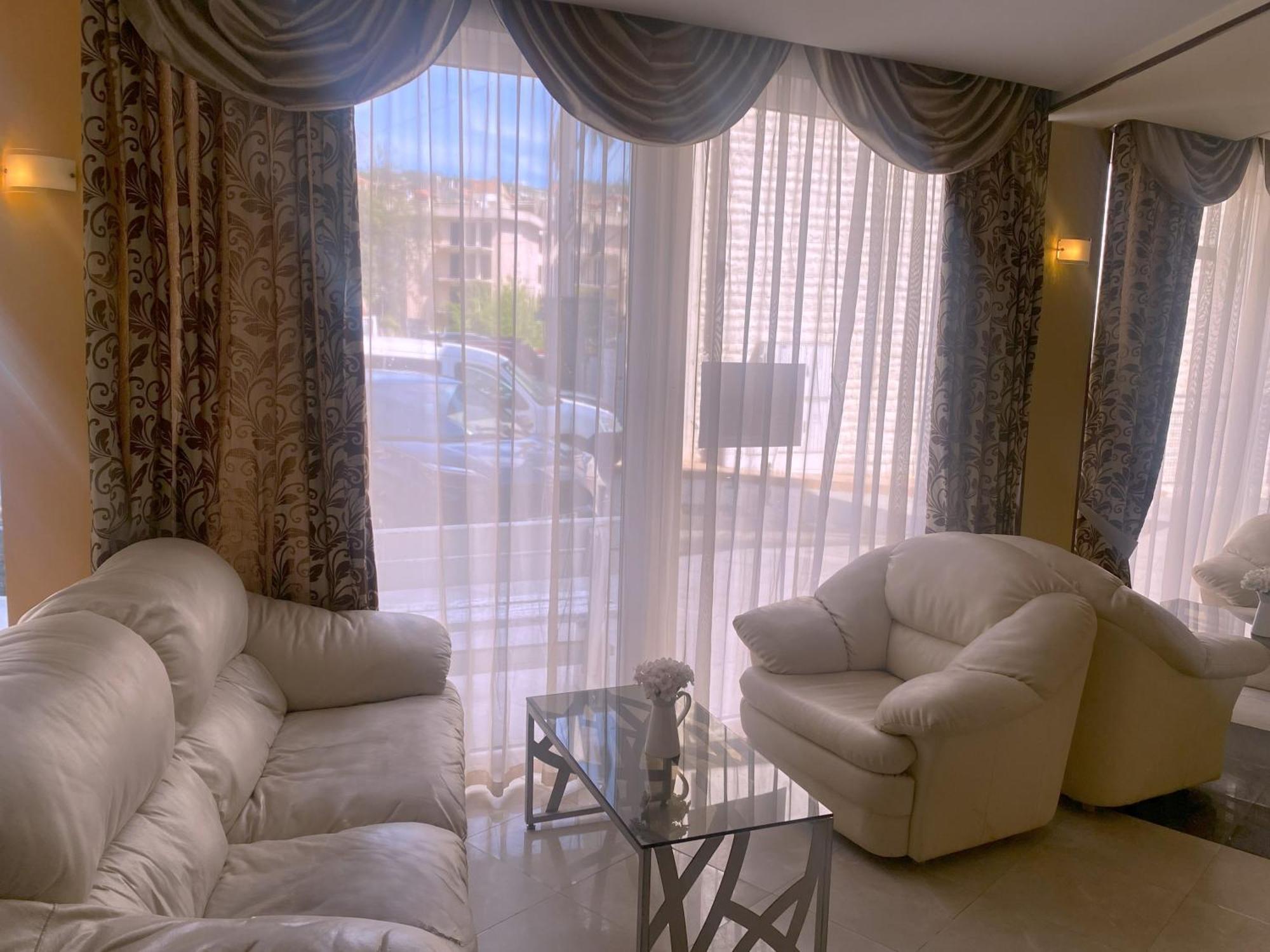 Lotos Hotel Balchik Eksteriør billede
