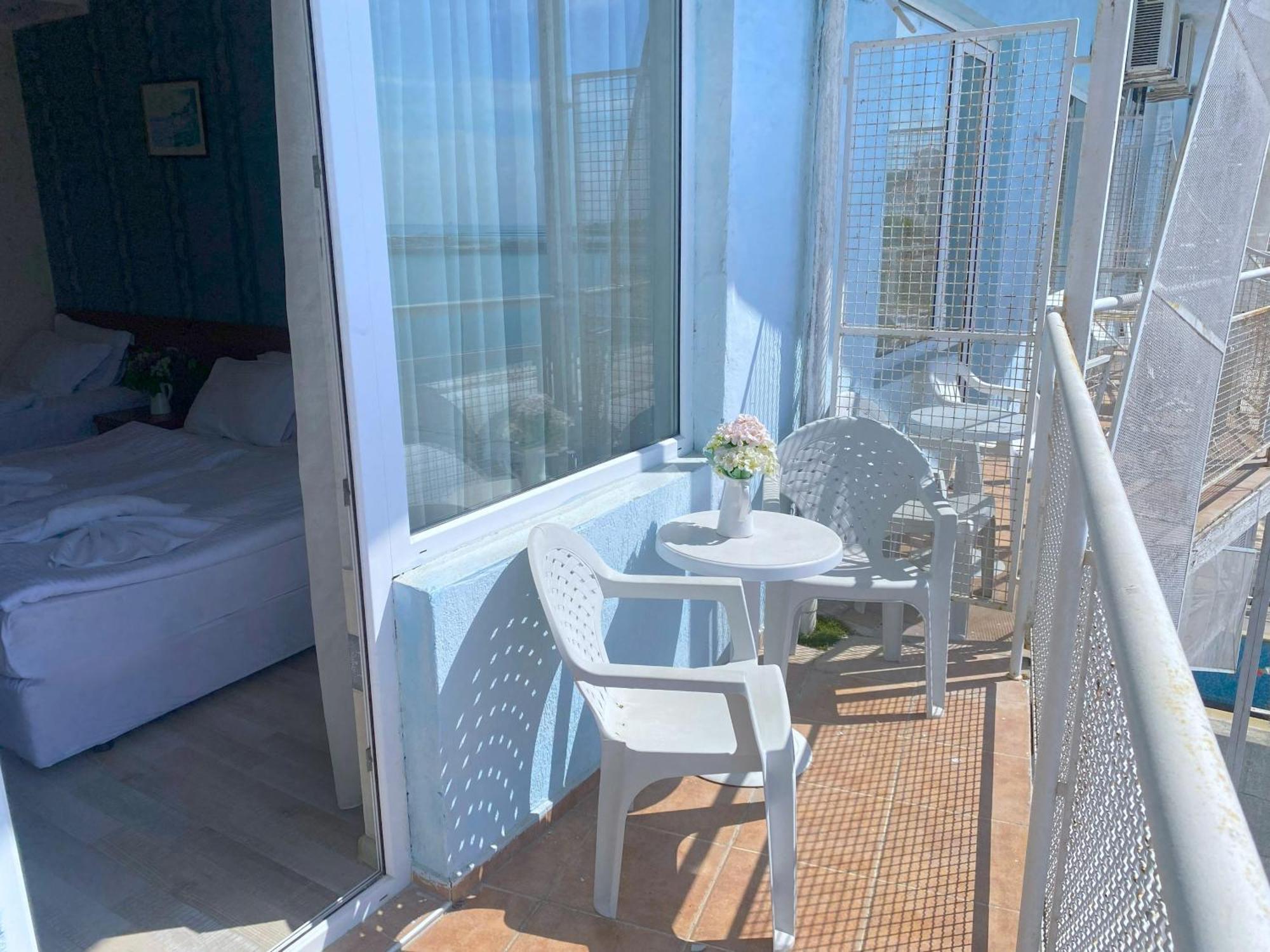 Lotos Hotel Balchik Eksteriør billede