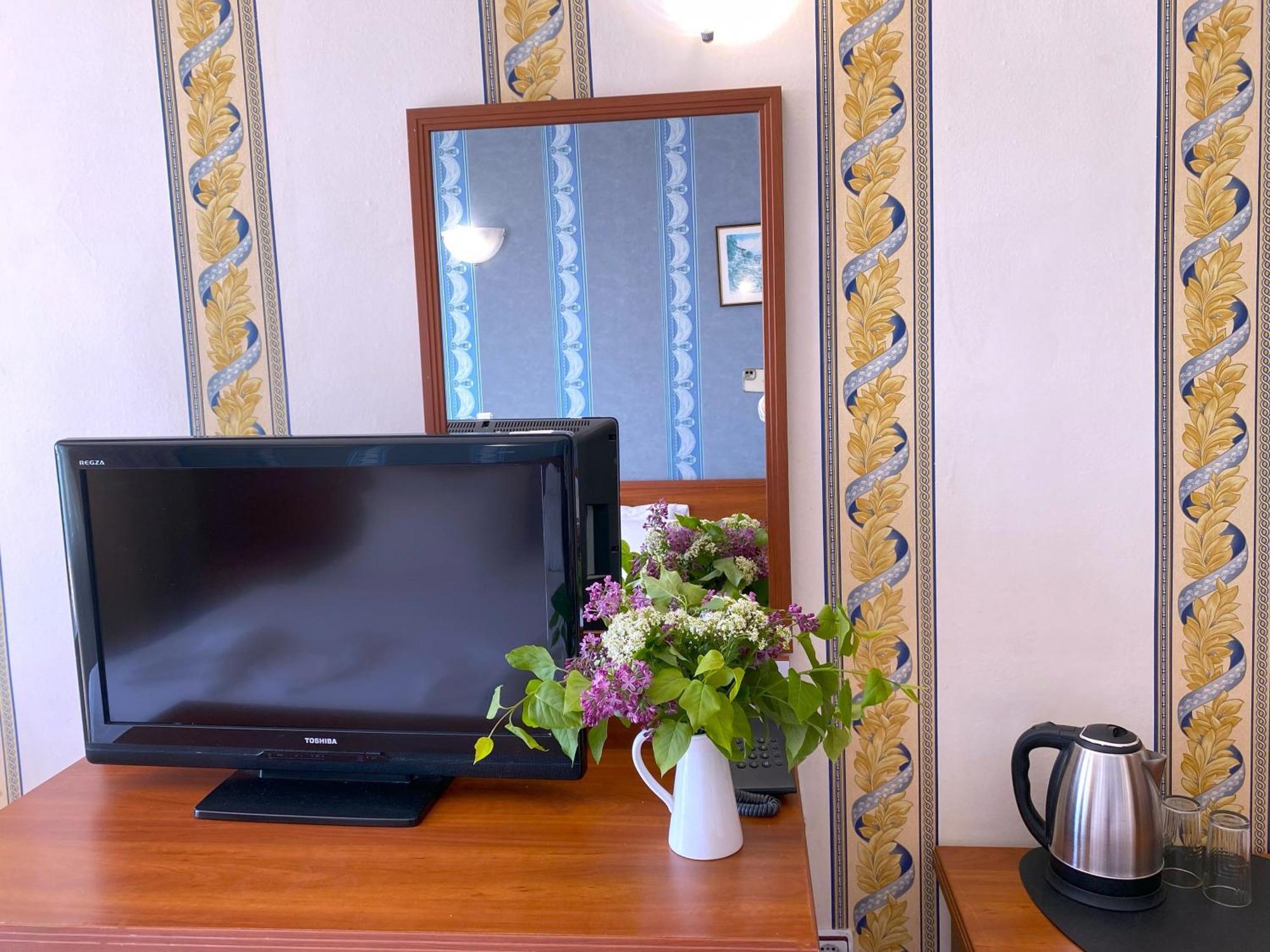 Lotos Hotel Balchik Eksteriør billede
