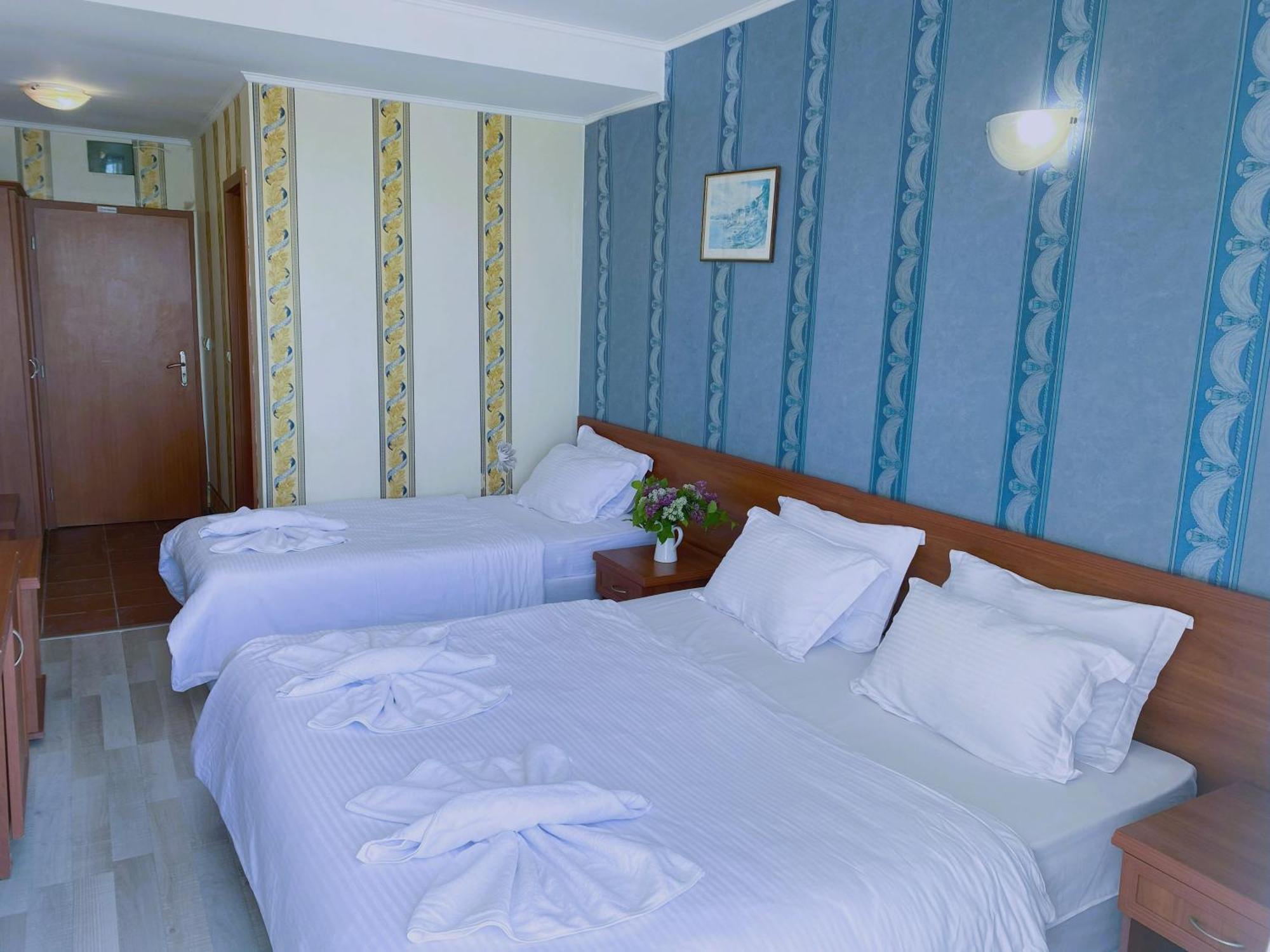 Lotos Hotel Balchik Eksteriør billede